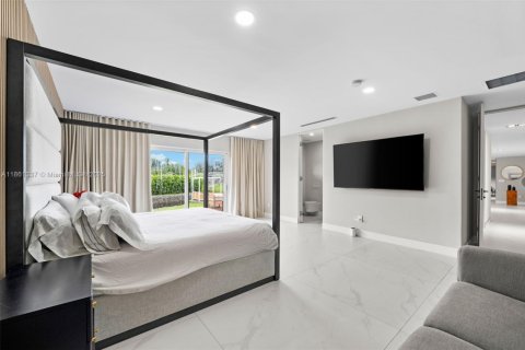 Villa ou maison à louer à Pinecrest, Floride: 4 chambres, 297.29 m2 № 1889492 - photo 10