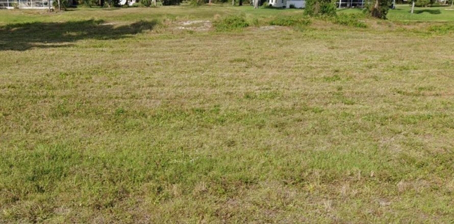 Land in Rotonda, Florida № 2097504