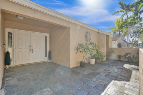 Casa en venta en Cooper City, Florida, 4 dormitorios, 195.28 m2 № 1898178 - foto 3