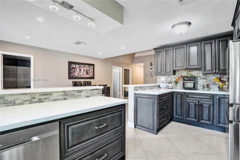 Casa en venta en Cooper City, Florida, 4 dormitorios, 195.28 m2 № 1898178 - foto 11