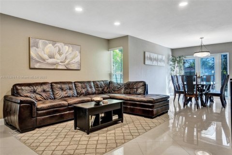 Casa en venta en Cooper City, Florida, 4 dormitorios, 195.28 m2 № 1898178 - foto 20