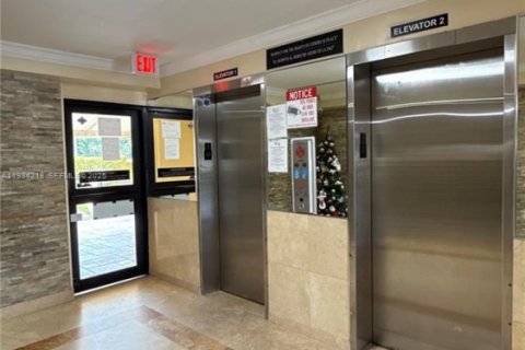 Снять в аренду кондоминиум в Норт-Майами-Бич, Флорида 1 спальня, 71.72м2, № 1992646 - фото 5