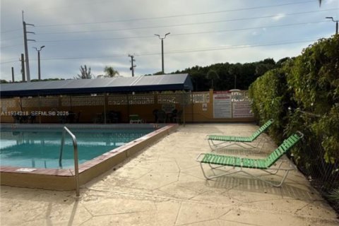 Снять в аренду кондоминиум в Норт-Майами-Бич, Флорида 1 спальня, 71.72м2, № 1992646 - фото 26