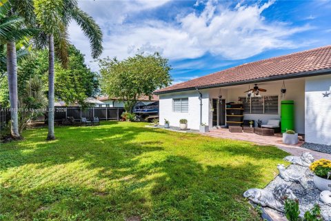 House in Homestead, Florida 4 bedrooms, 207.17 sq.m. № 1699726 - photo 30