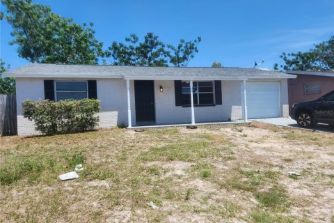 House in Port Richey, Florida 3 bedrooms, 95.88 sq.m. № 1750672 - photo 1