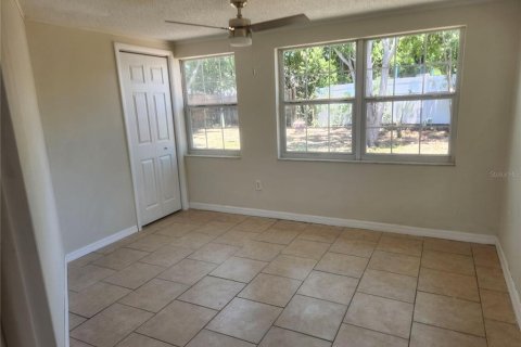 House in Port Richey, Florida 3 bedrooms, 95.88 sq.m. № 1750672 - photo 9