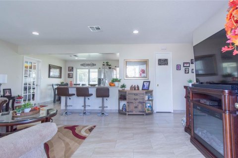 Casa en venta en Kissimmee, Florida, 2 dormitorios, 92.9 m2 № 2432580 - foto 4
