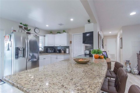 Casa en venta en Kissimmee, Florida, 2 dormitorios, 92.9 m2 № 2432580 - foto 16