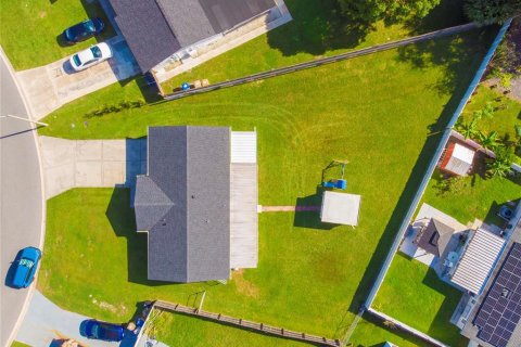 Casa en venta en Kissimmee, Florida, 2 dormitorios, 92.9 m2 № 2432580 - foto 2