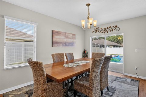 House in Wildwood, Florida 4 bedrooms, 193.52 sq.m. № 2203661 - photo 19
