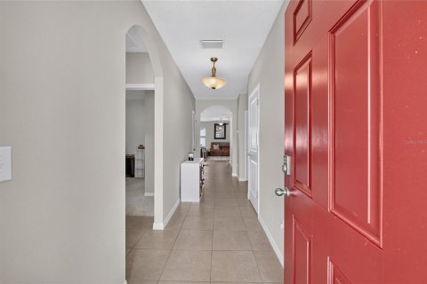 House in Wildwood, Florida 4 bedrooms, 193.52 sq.m. № 2203661 - photo 9
