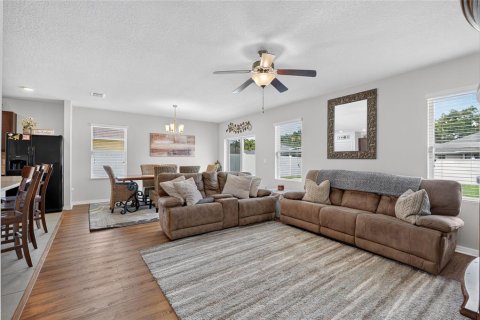 House in Wildwood, Florida 4 bedrooms, 193.52 sq.m. № 2203661 - photo 22