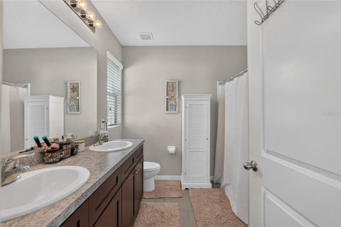 House in Wildwood, Florida 4 bedrooms, 193.52 sq.m. № 2203661 - photo 28