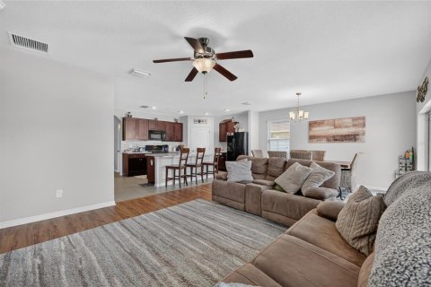 House in Wildwood, Florida 4 bedrooms, 193.52 sq.m. № 2203661 - photo 24