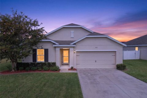House in Wildwood, Florida 4 bedrooms, 193.52 sq.m. № 2203661