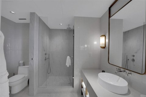 Copropriété à vendre à Fort Lauderdale, Floride: 2 chambres, 192.21 m2 № 2083095 - photo 18