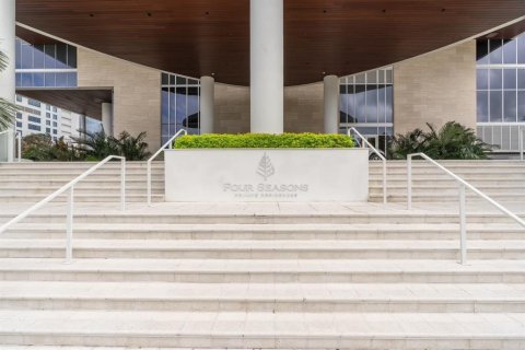 Copropriété à vendre à Fort Lauderdale, Floride: 2 chambres, 192.21 m2 № 2083095 - photo 7