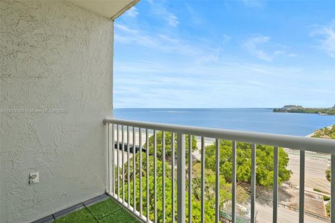 Купить кондоминиум в Майами, Флорида 1 спальня, 74.69м2, № 1755661 - фото 24