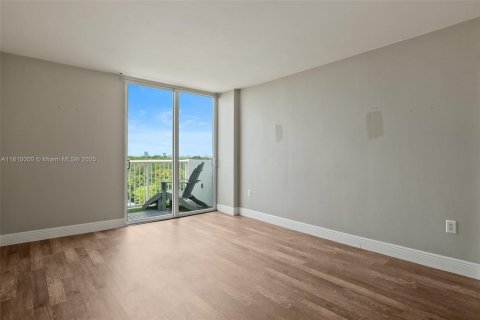 Купить кондоминиум в Майами, Флорида 1 спальня, 74.69м2, № 1755661 - фото 13