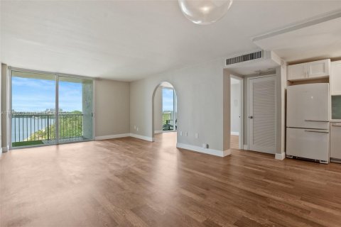 Купить кондоминиум в Майами, Флорида 1 спальня, 74.69м2, № 1755661 - фото 9