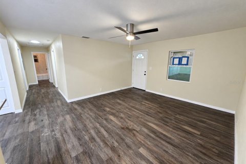 Villa ou maison à louer à Tampa, Floride: 3 chambres, 98.85 m2 № 2430643 - photo 8