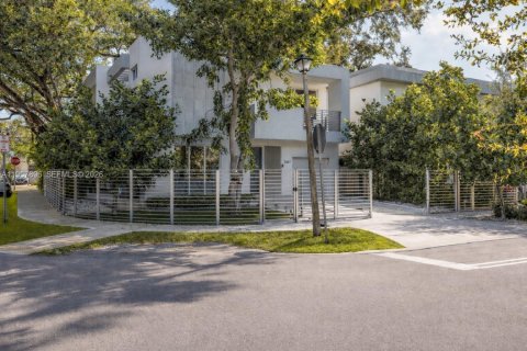 Touwnhouse à Miami, Floride 3 chambres, 184.04 m2 № 2017461