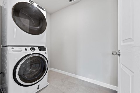 Villa ou maison à louer à Davenport, Floride: 4 chambres, 246.01 m2 № 1917391 - photo 23