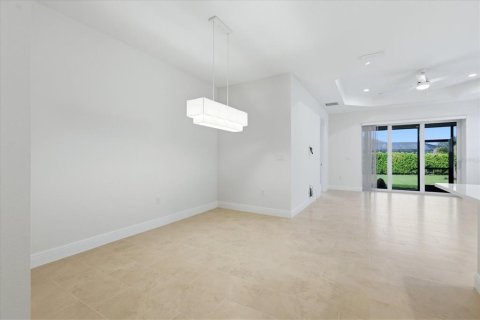 Villa ou maison à vendre à Sarasota, Floride: 3 chambres, 172.98 m2 № 2258737 - photo 14