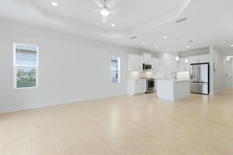 Villa ou maison à vendre à Sarasota, Floride: 3 chambres, 172.98 m2 № 2258737 - photo 8