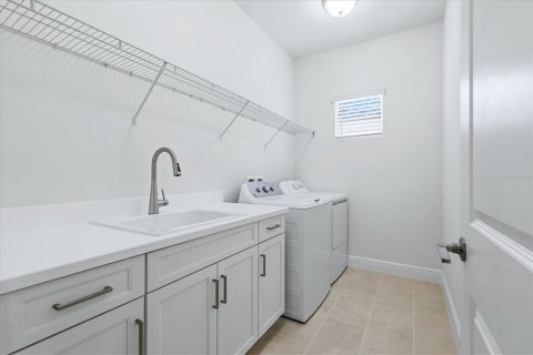 Villa ou maison à vendre à Sarasota, Floride: 3 chambres, 172.98 m2 № 2258737 - photo 25