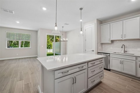 Adosado en venta en Tampa, Florida, 3 dormitorios, 144.65 m2 № 2302422 - foto 9