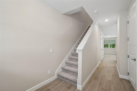 Adosado en venta en Tampa, Florida, 3 dormitorios, 144.65 m2 № 2302422 - foto 3