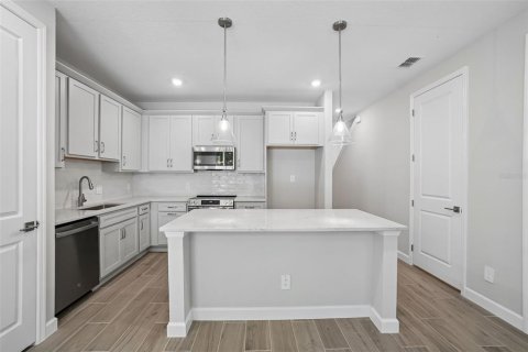 Adosado en venta en Tampa, Florida, 3 dormitorios, 144.65 m2 № 2302422 - foto 6
