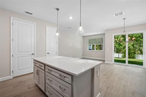 Adosado en venta en Tampa, Florida, 3 dormitorios, 144.65 m2 № 2302422 - foto 10