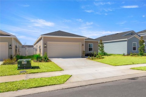 Villa ou maison à Ocala, Floride 3 chambres, 158.21 m2 № 2419939