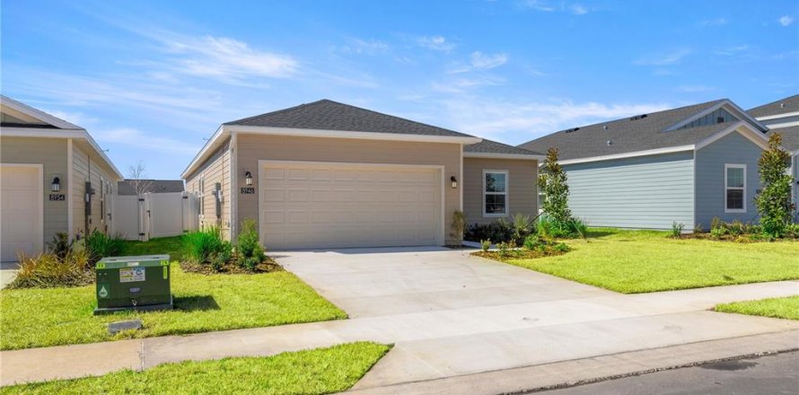 Villa ou maison à Ocala, Floride 3 chambres, 158.21 m2 № 2419939