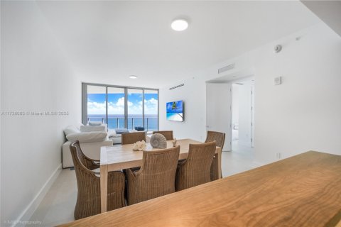 Condominio en alquiler en Sunny Isles Beach, Florida, 2 dormitorios, 134.43 m2 № 1958993 - foto 5