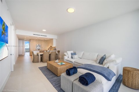 Condominio en alquiler en Sunny Isles Beach, Florida, 2 dormitorios, 134.43 m2 № 1958993 - foto 6