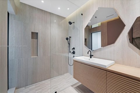 House in Fort Lauderdale, Florida 6 bedrooms № 1994645 - photo 24