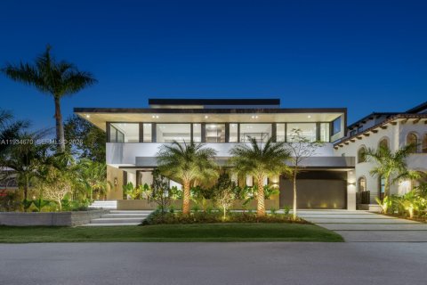 House in Fort Lauderdale, Florida 6 bedrooms № 1994645 - photo 6