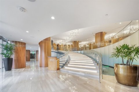 Condominio en alquiler en Miami, Florida, 1 dormitorio, 65.96 m2 № 1993637 - foto 14