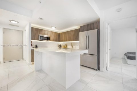 Condominio en alquiler en Miami, Florida, 1 dormitorio, 65.96 m2 № 1993637 - foto 6