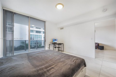 Condominio en alquiler en Miami, Florida, 1 dormitorio, 65.96 m2 № 1993637 - foto 9