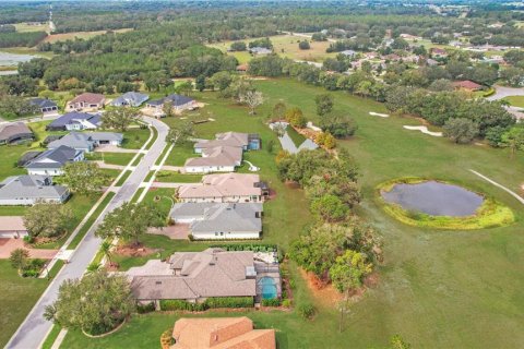 House in Lady Lake, Florida 4 bedrooms, 240.25 sq.m. № 1840225 - photo 2