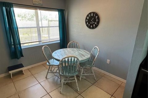 House in Nokomis, Florida 2 bedrooms, 74.32 sq.m. № 1803478 - photo 4
