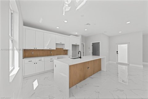 Casa en venta en Lehigh Acres, Florida, 3 dormitorios № 1986950 - foto 6