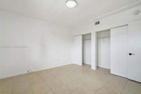 Condominio en alquiler en Miami Beach, Florida, 1 dormitorio, 62.62 m2 № 1989146 - foto 23