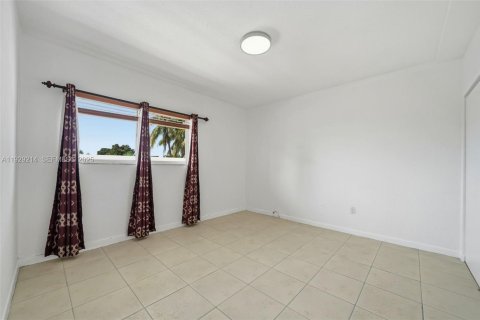 Condominio en alquiler en Miami Beach, Florida, 1 dormitorio, 62.62 m2 № 1989146 - foto 20