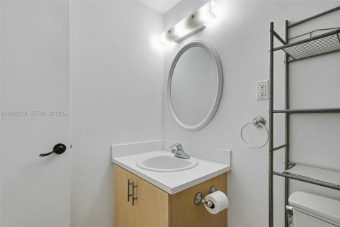 Condominio en alquiler en Miami Beach, Florida, 1 dormitorio, 62.62 m2 № 1989146 - foto 26