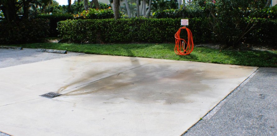 Condo in North Palm Beach, Florida, 3 bedrooms  № 1103484